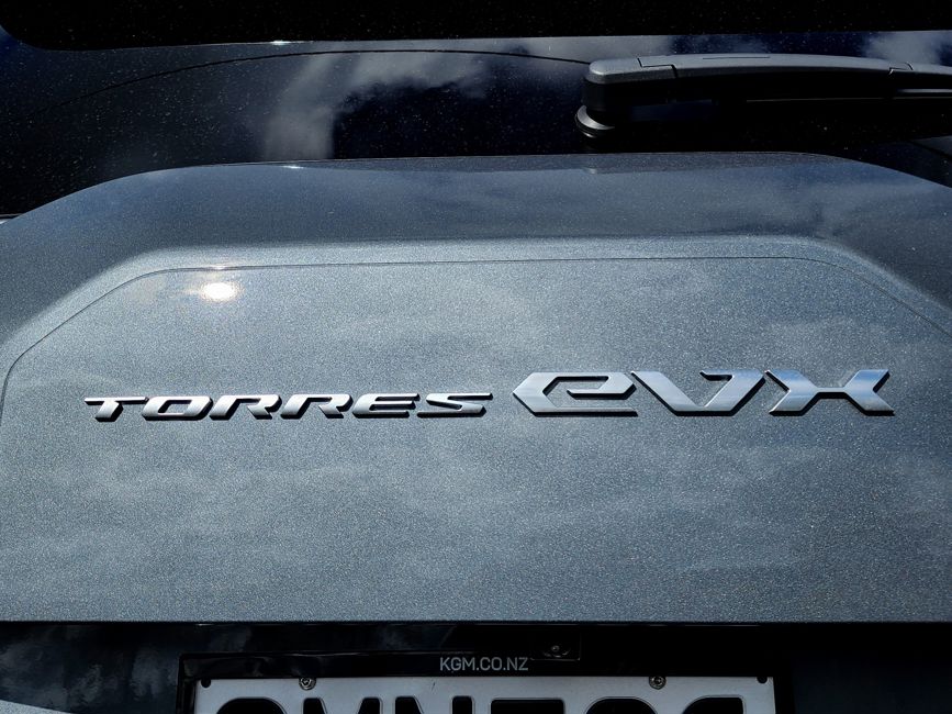 KGM Torres EVX.