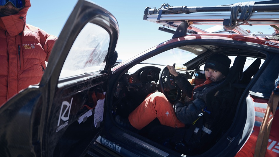 Porsche 911 Romain Dumas world record