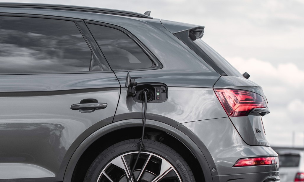 Audi Q5 50 TFSI e S Line roadtest review: Moving along quietly — Motoringnz