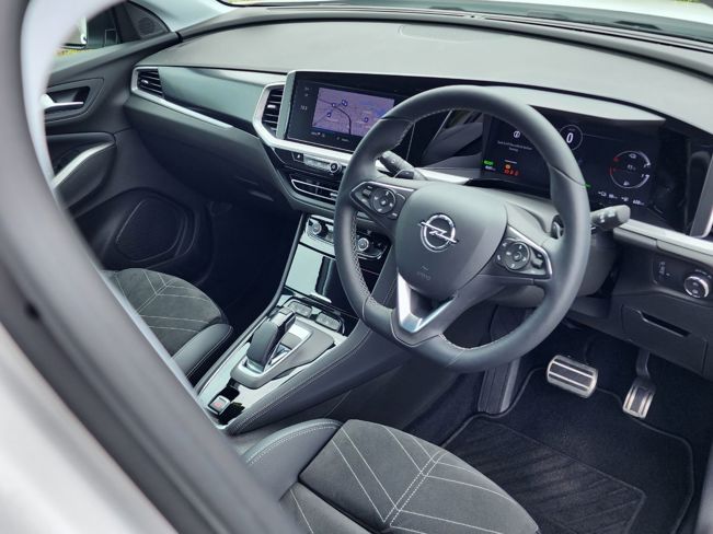 Opel Grandland X plugs key gap in SUV lineup
