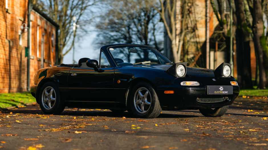 Mazda MX-5 NA electric conversion