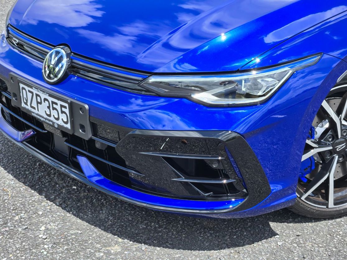Volkswagen Golf R.