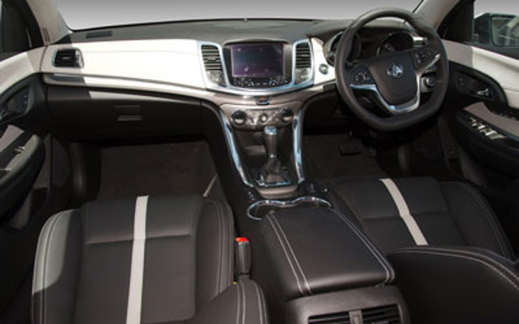 HOLDEN CALAIS 2017 4-Door Sedan