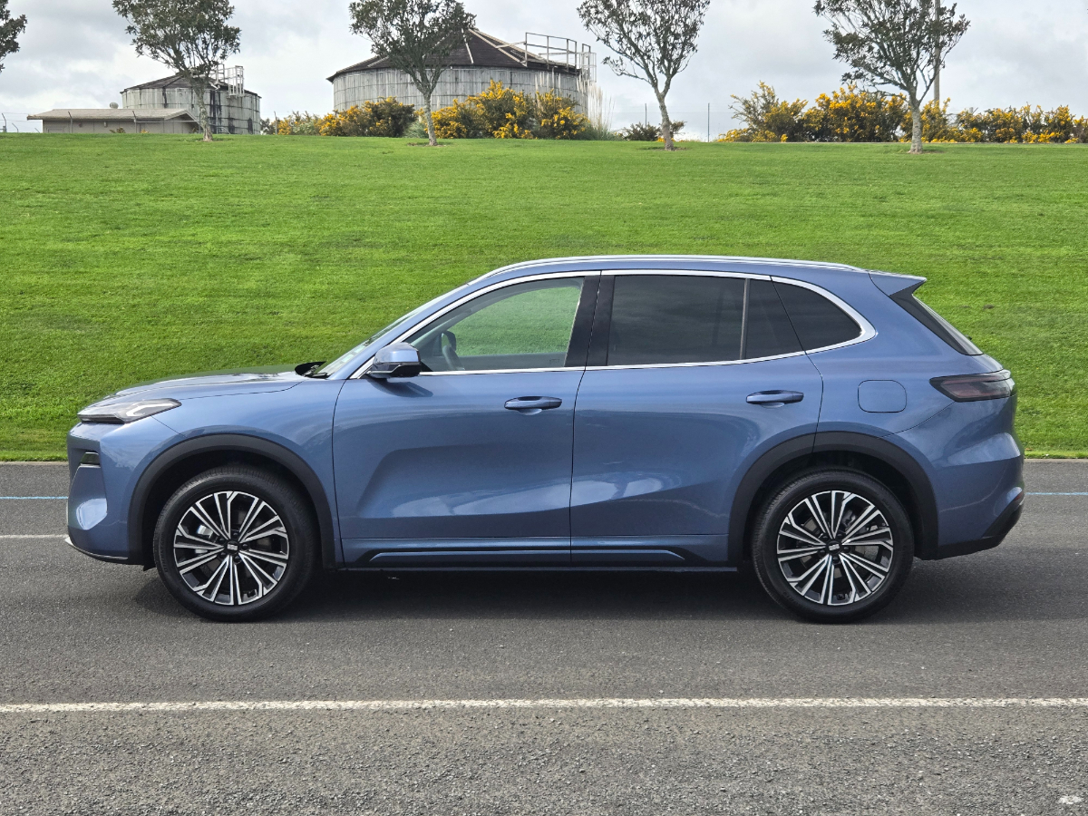 Super hybrids explained: all you need to know about the 'it' car