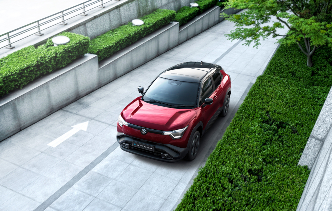 Suzuki e Vitara.
