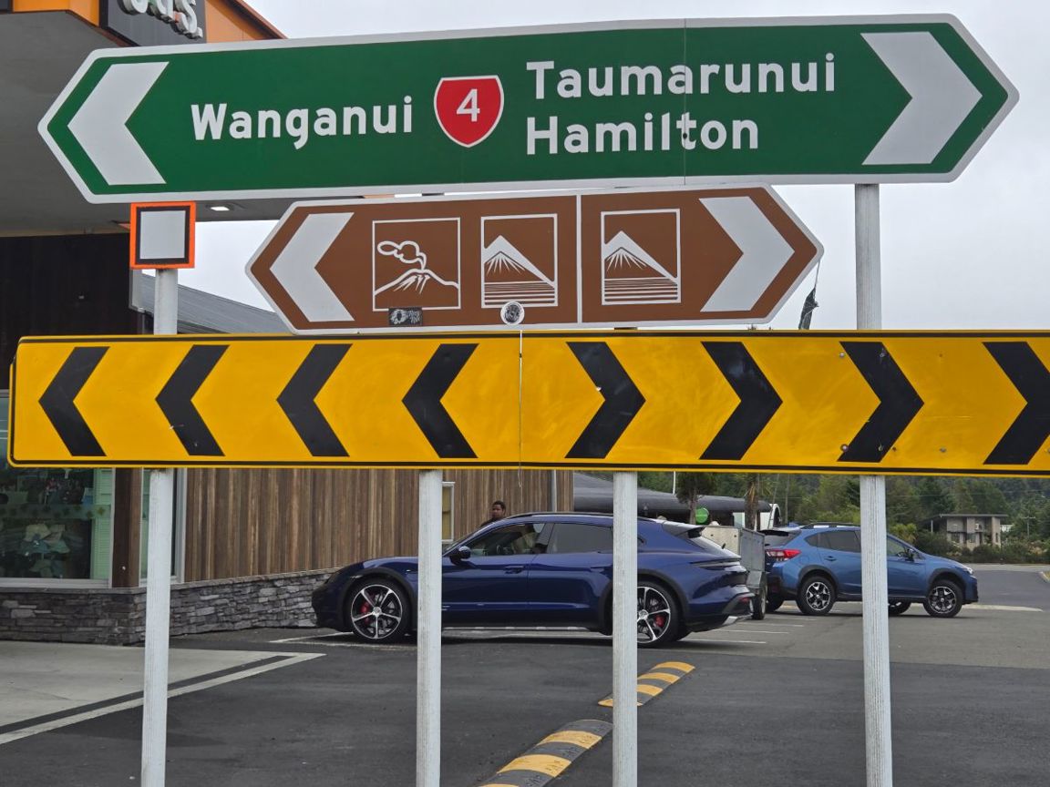 Porsche Taycan 4S Cross Turismo road trip: Auckland-Wellington.