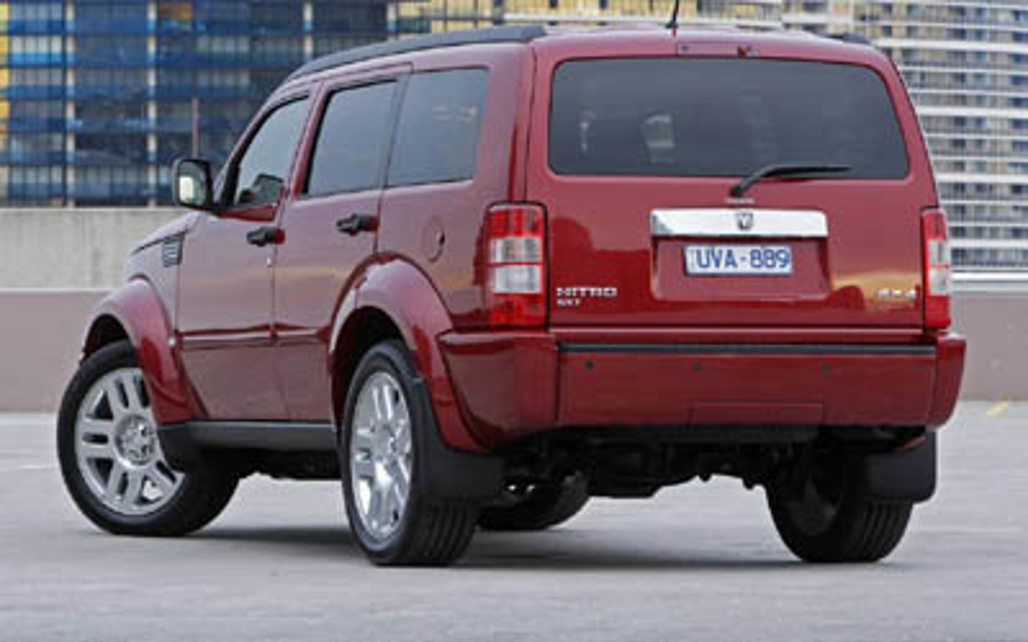 DODGE NITRO 2011 5-Door SUV 5OD-4 SXT_