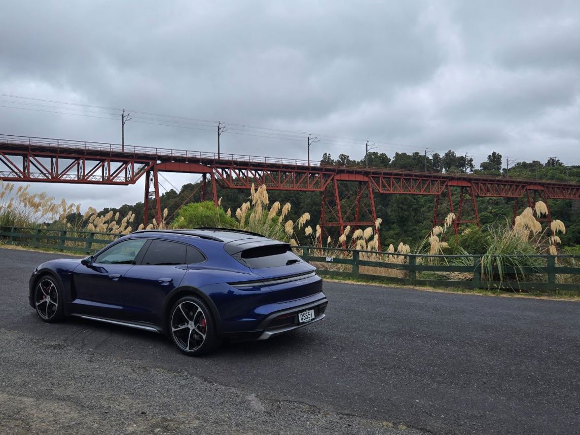 Porsche Taycan 4S Cross Turismo road trip: Auckland-Wellington.