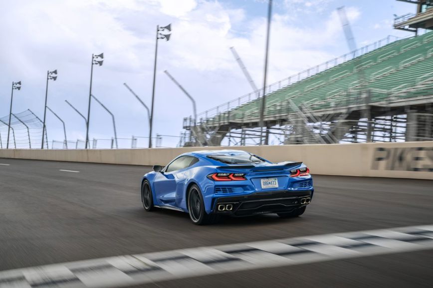 Chevrolet Corvette E-Ray arrives in NZ.