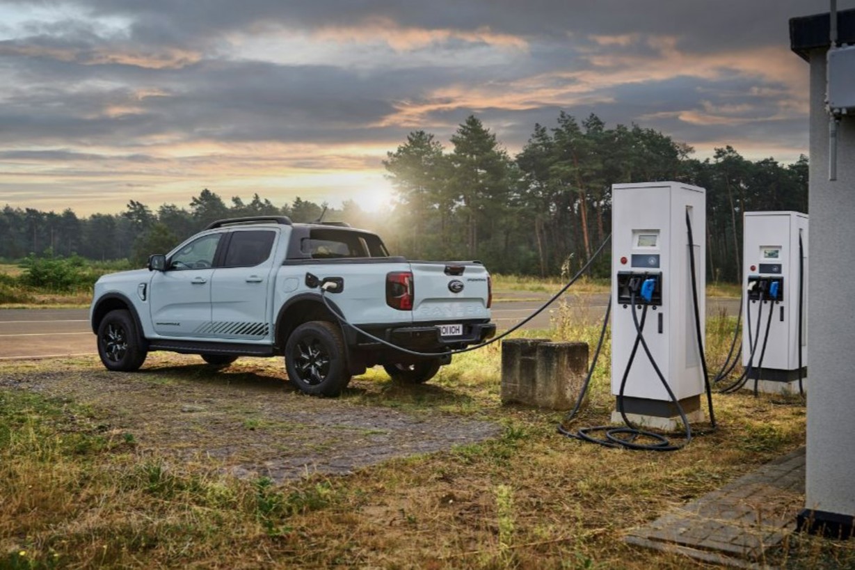 Ford Ranger Stormtrak PHEV.