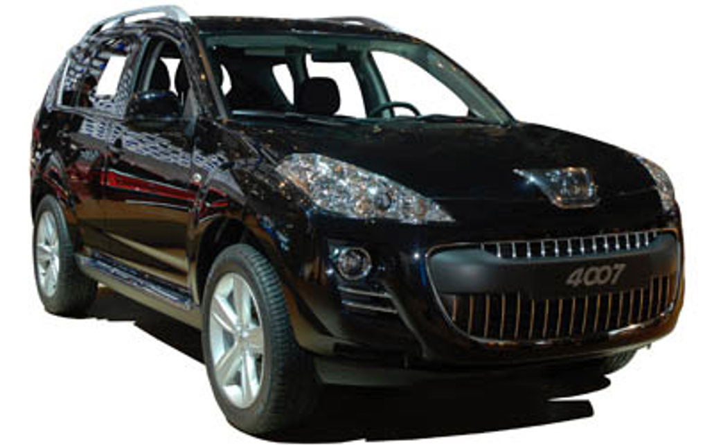 PEUGEOT 4007 2010 5-Door SUV