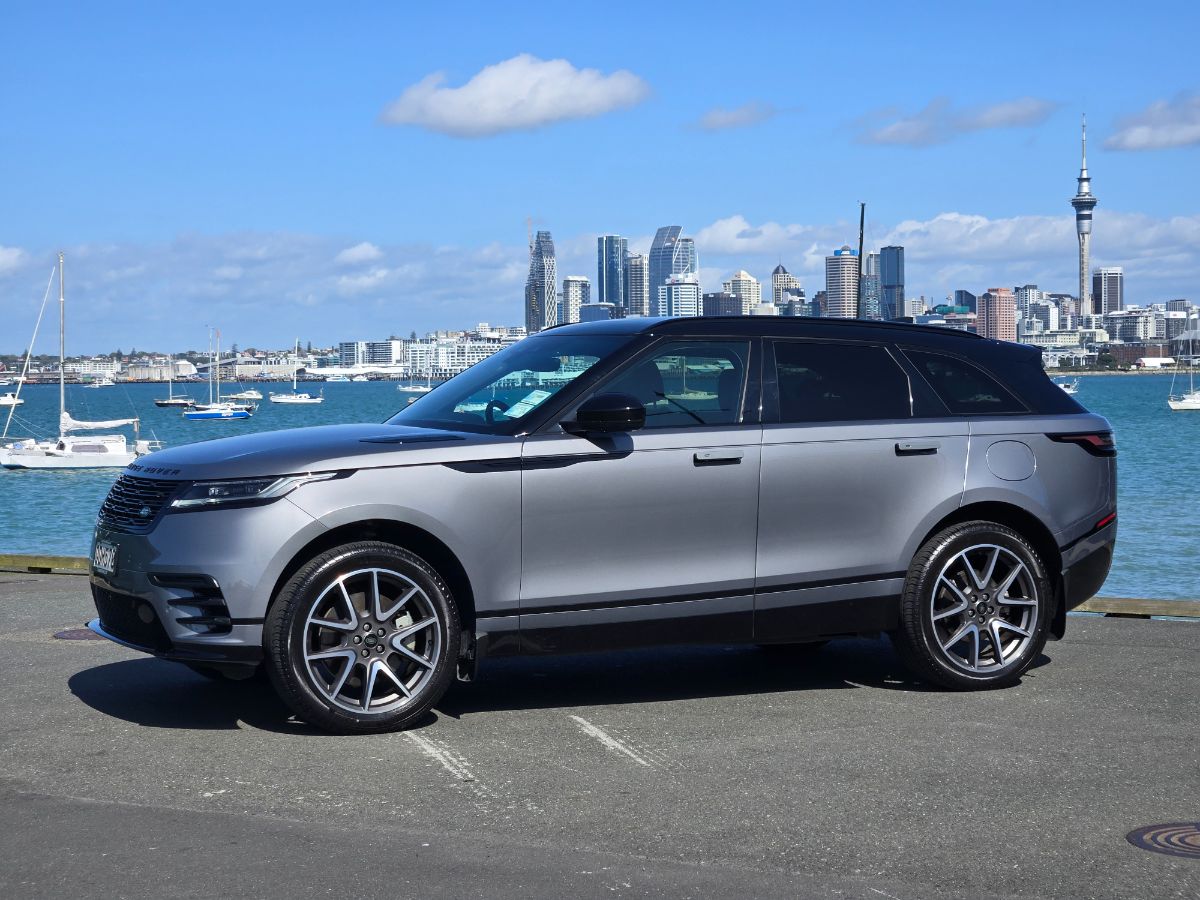 Range Rover Velar R Dynamic Vs Se Range Rover Velar Dynamic SE P400e review: more battery, fewer buttons ...