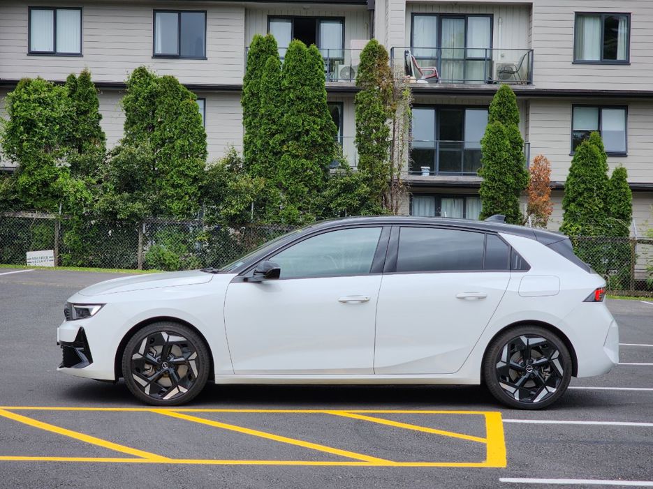 Opel Astra GSe.