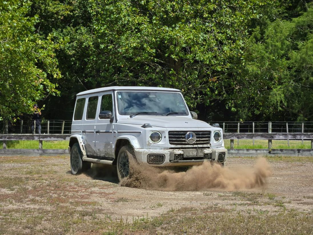 Mercedes-Benz G580.