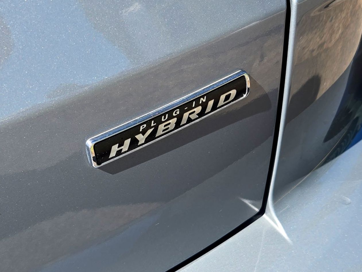 Ford Escape ST-Line X PHEV.
