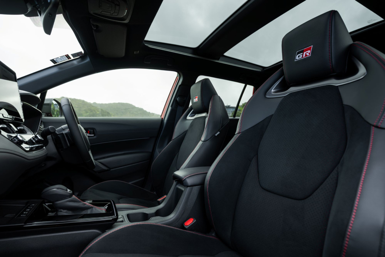 Toyota Corolla Cross GR Sport.