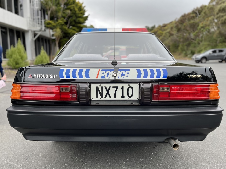 Mitsubishi V3000 Flying Wedge New Zealand