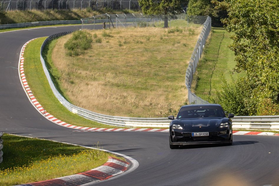 2024 Porsche Taycan Turbo GT