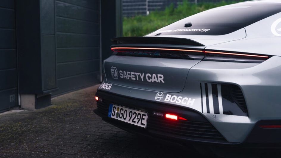 Porsche Taycan Turbo GTS safety car