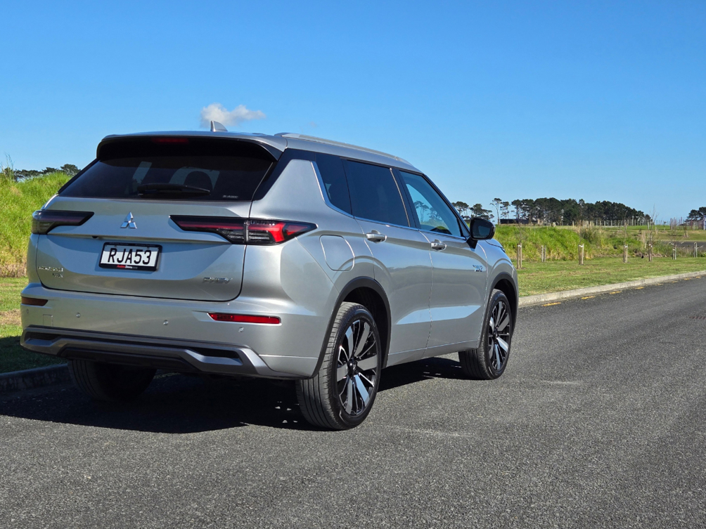 Mitsubishi Outlander PHEV VRX.