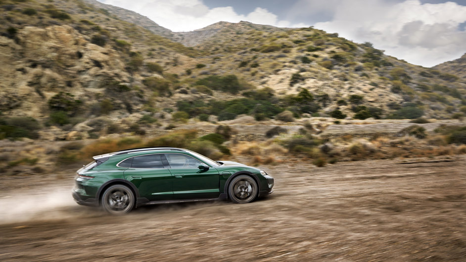 2024 Porsche Taycan Cross Turismo New Zealand