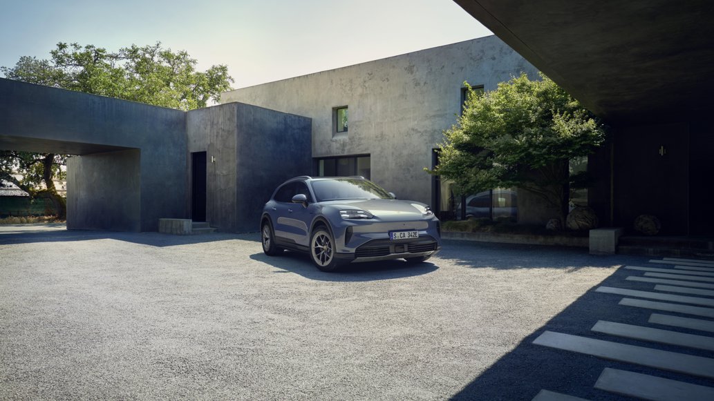 Porsche Cayenne S Electric New Zealand