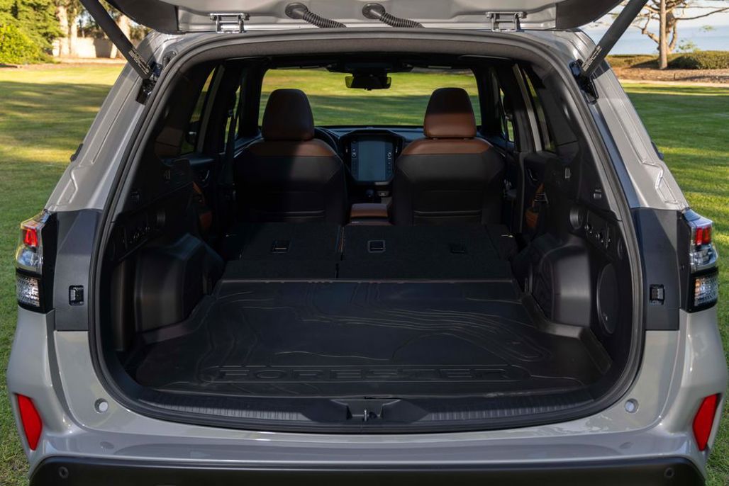 2025 Subaru Forester breaks cover, hybrid version to follow in 2026