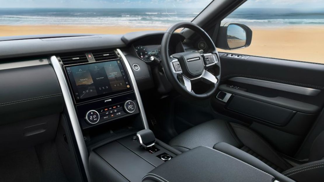 Land Rover Discovery Tempest.