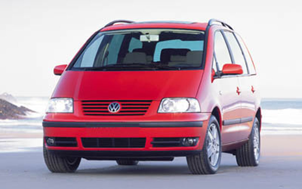 VOLKSWAGEN SHARAN 2001 5-Door People Mover