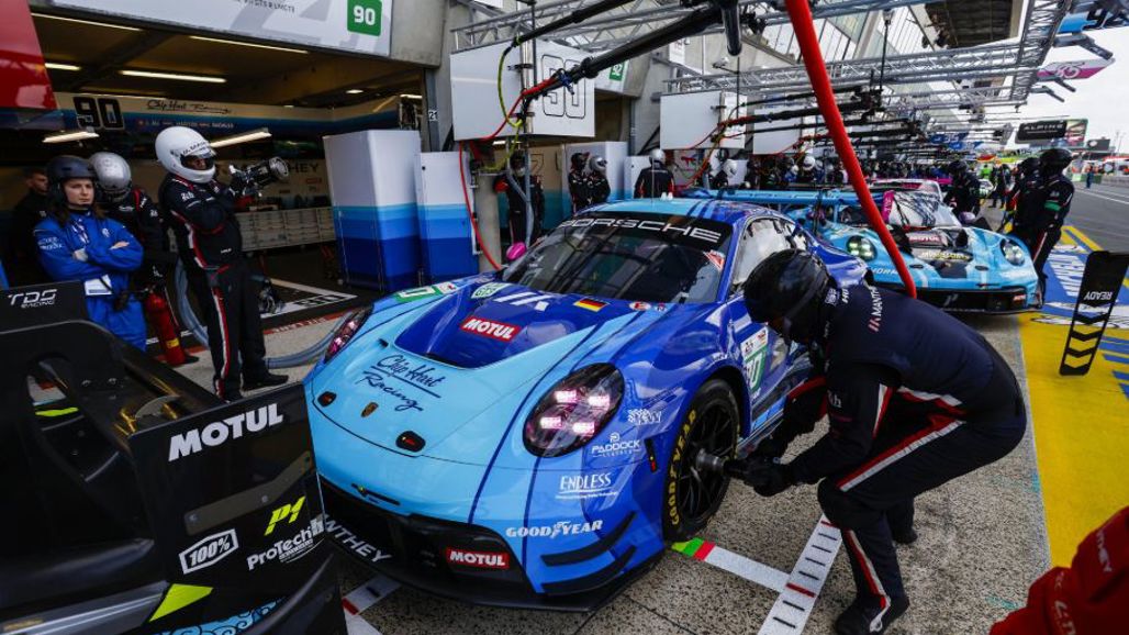 Fictional Chip Hart Racing team at Le Mans 2025: that's Hollywood ...