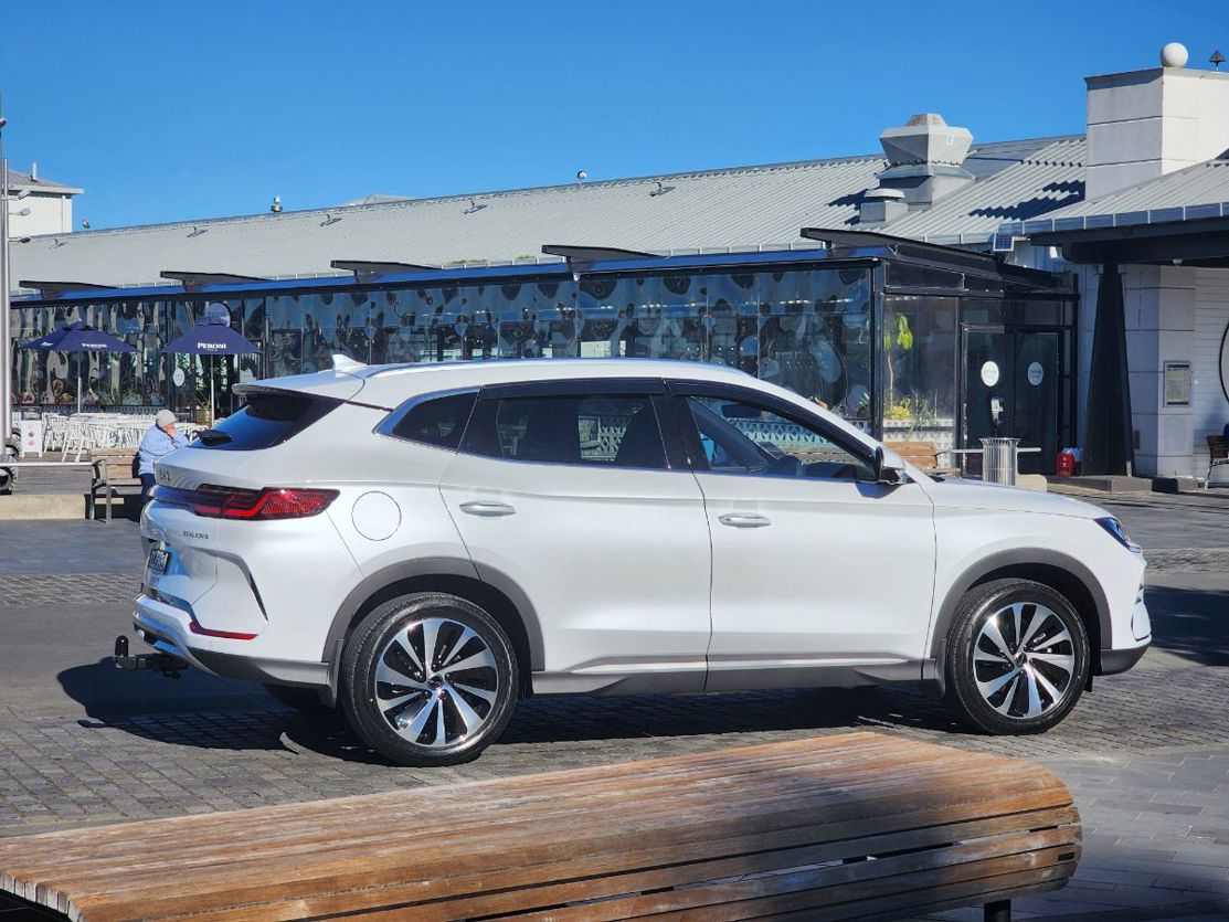 BYD Sealion 6 Dynamic PHEV.