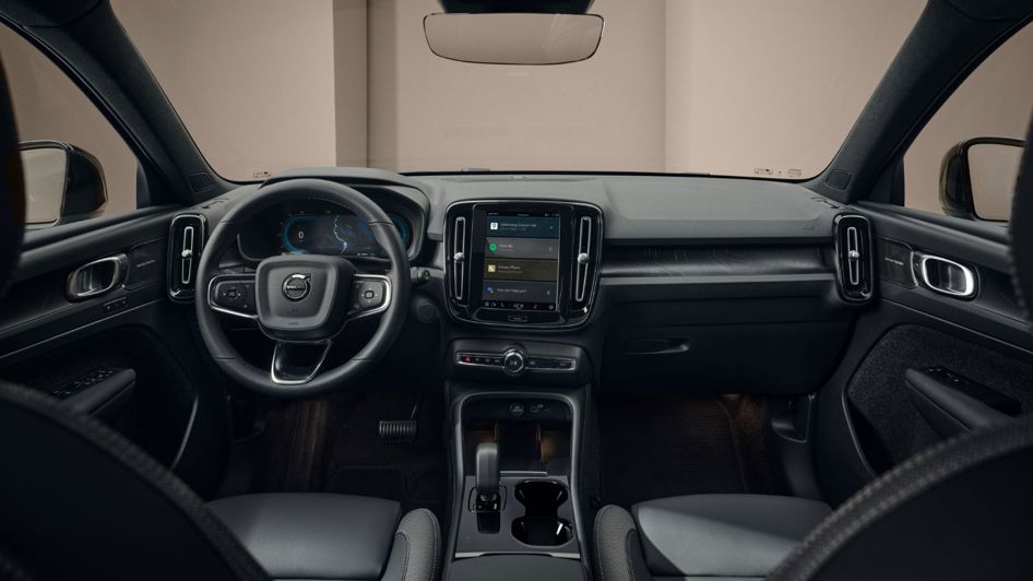 Volvo EX40 and EC40 interior