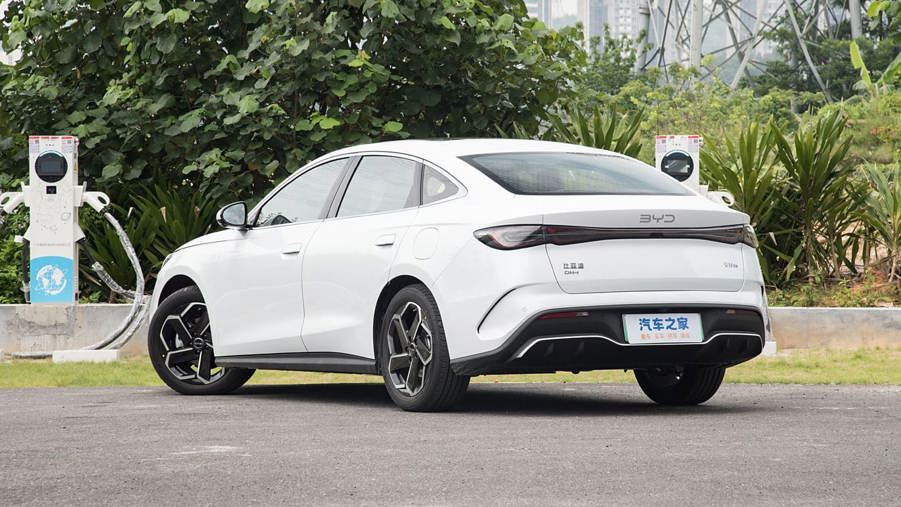 BYD Seal 06 DM-i