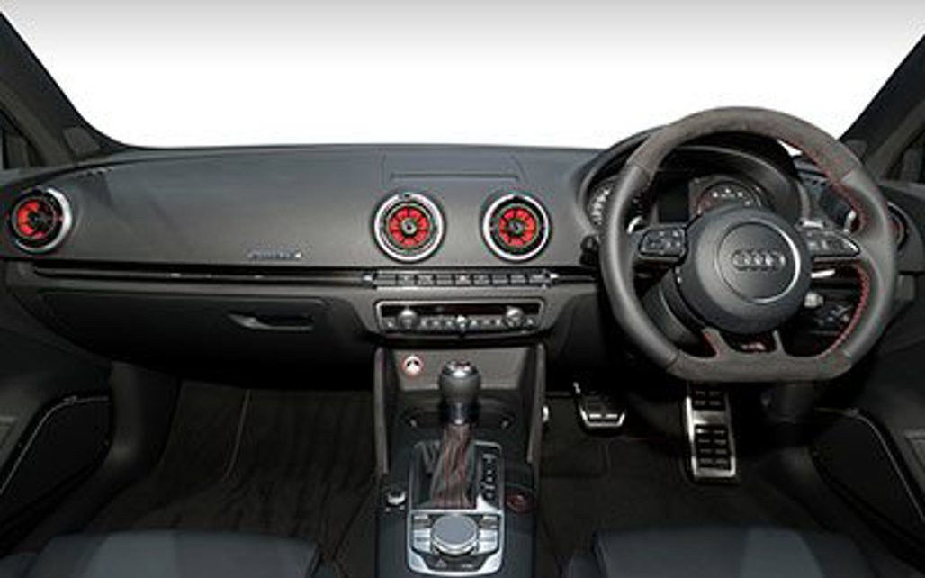 AUDI RS3 2016 5-Door Hatchback