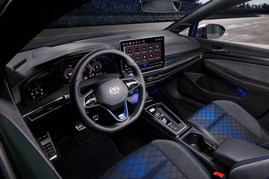 2025 Volkswagen Golf R debuts with new looks and more power Driven