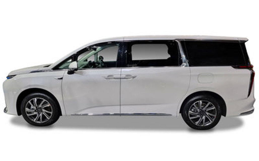 LDV MIFA 9 2022 5-Door People Mover