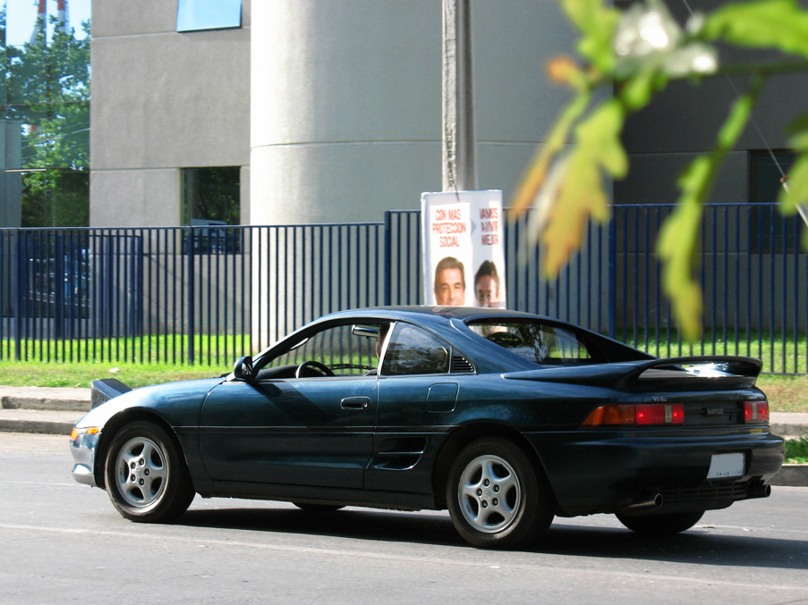 Second-generation 1990 Toyota MR2
