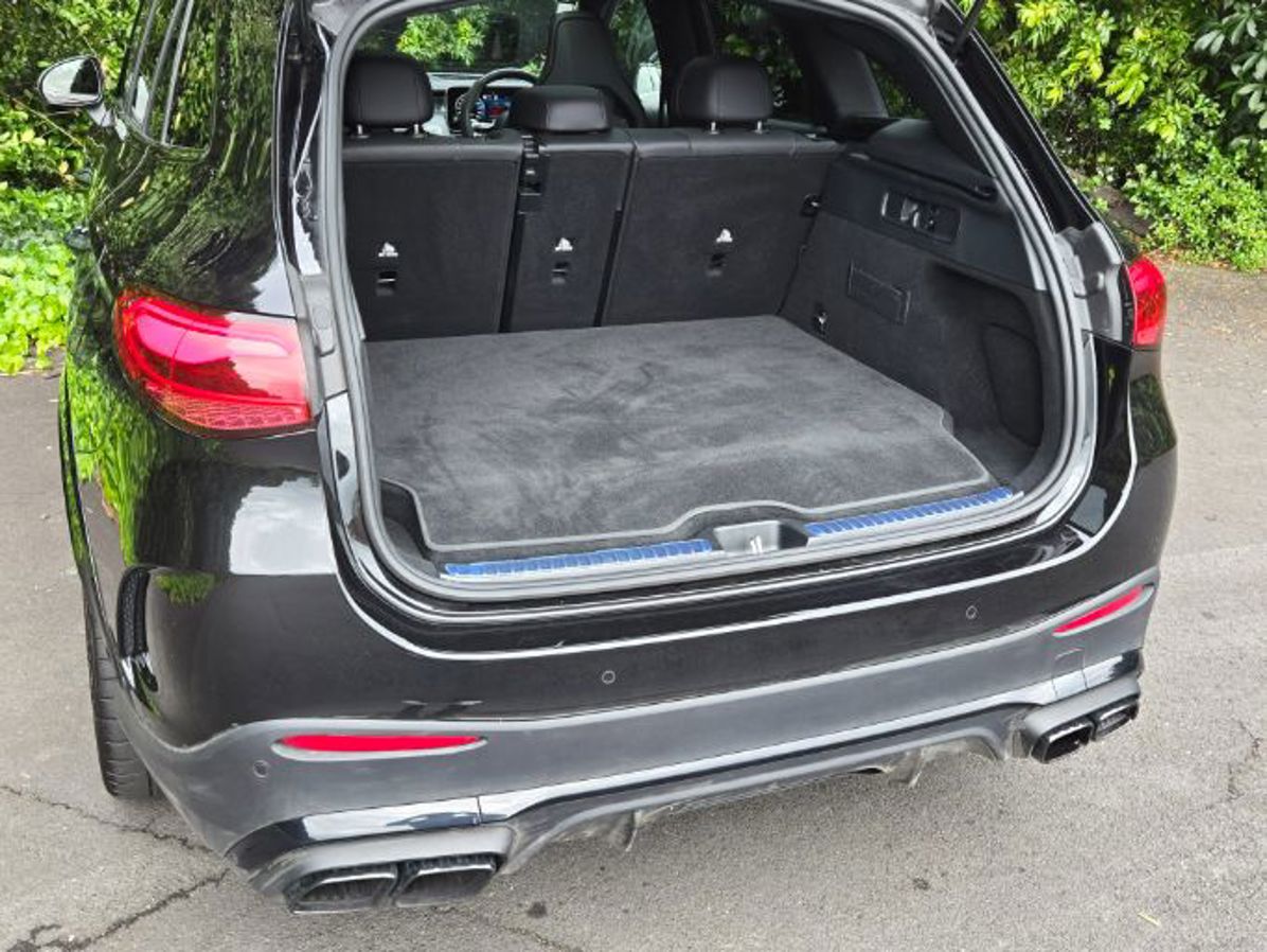 Mercedes-AMG GLC S E Performance.