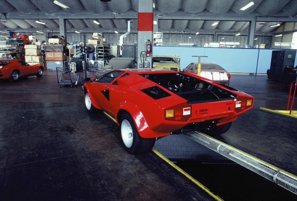 Lamborghini Countach factory