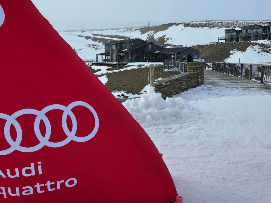 https://www.drivencarguide.co.nz/reviews/theres-snow-business-like-driving-high-performance-audis-on-ice/