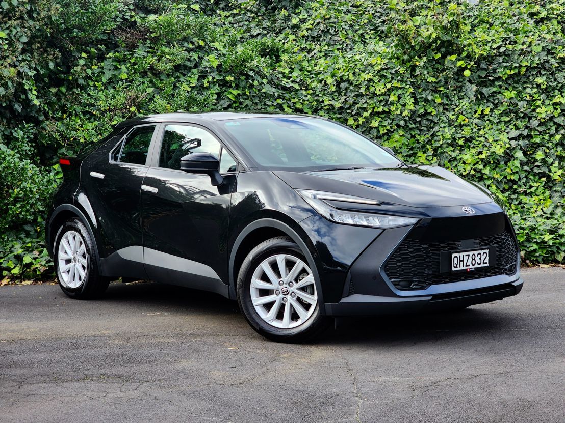 Toyota C-HR GX.