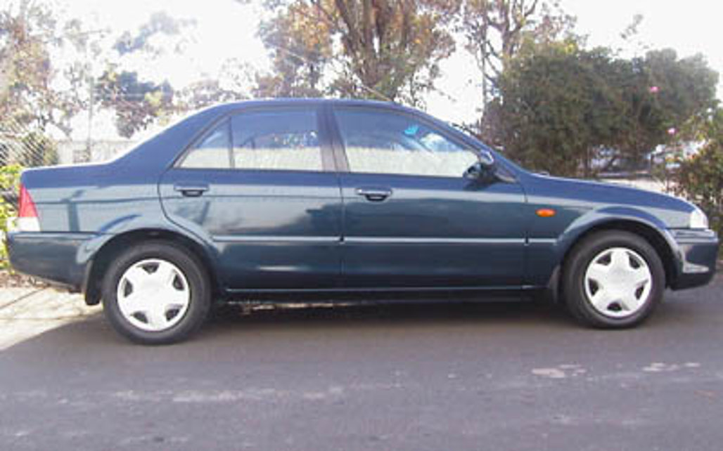 FORD LASER 2001 4-Door Sedan