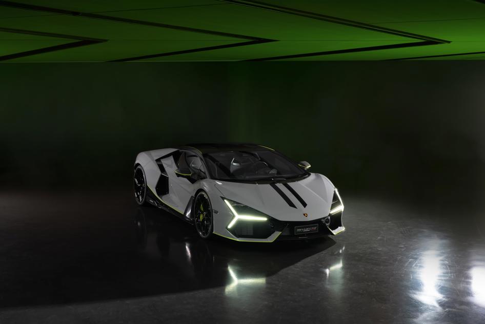 Lamborghini Revuelto Arena 2024