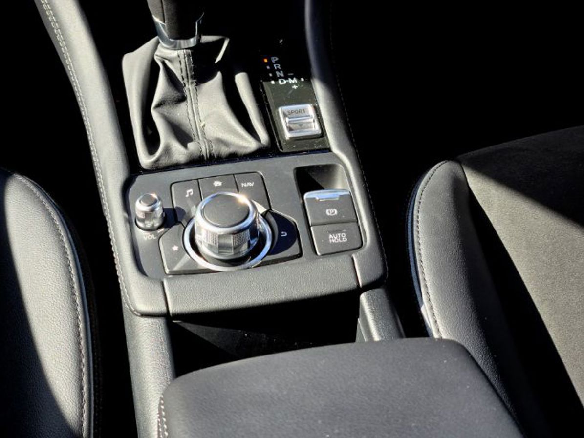 Mazda CX-3 SP20 long-term test.