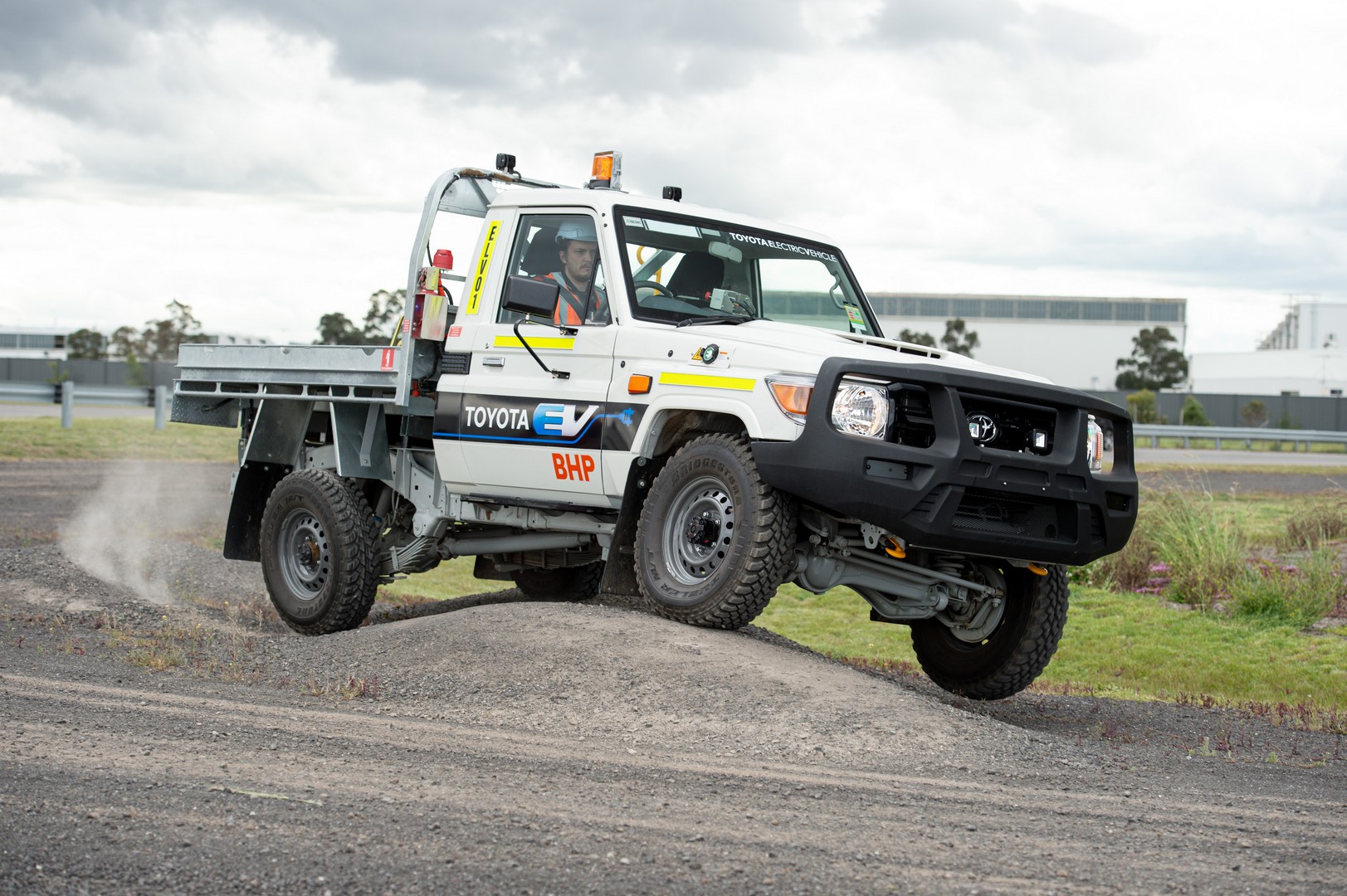 Electric 70 series landcruiser discount