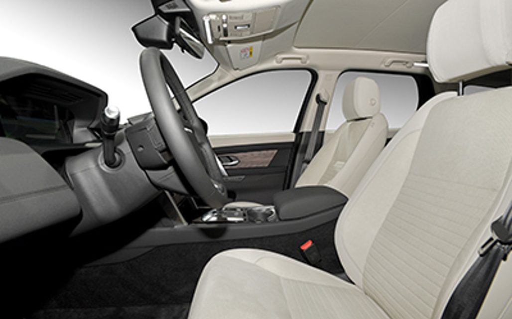 LAND ROVER DISCOVERY SPORT 2023 5-Door SUV