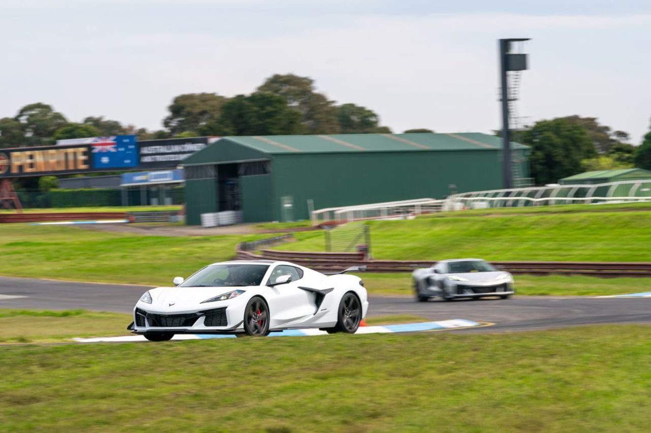 Chevrolet Corvette E-Ray and ZO6.