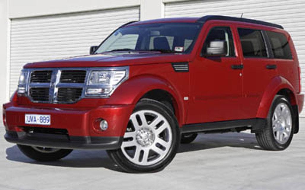 DODGE NITRO 2011 5-Door SUV 5OD-4 SXT.