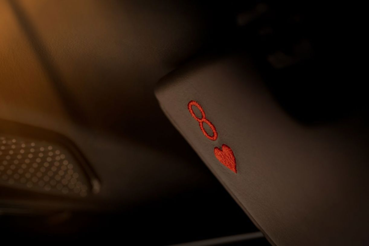Aston Martin DB12 Goldfinger Edition.