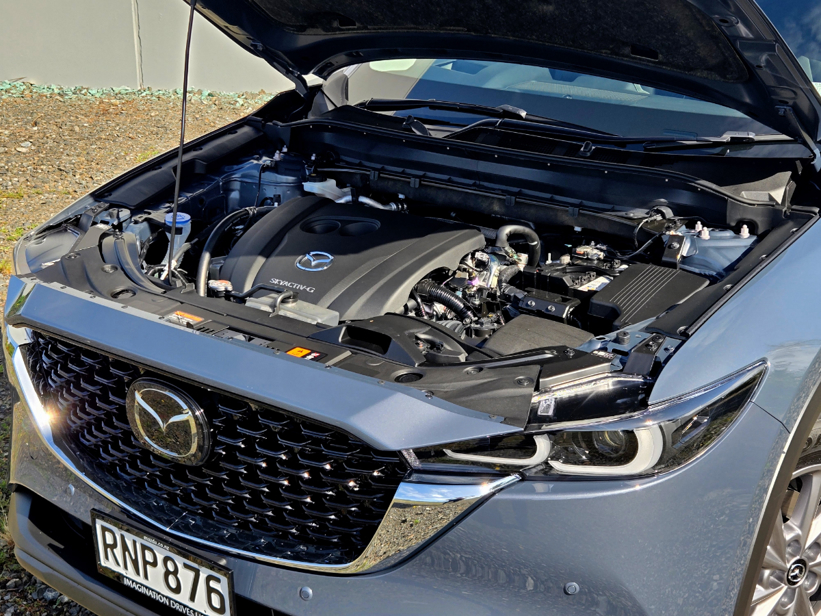 Mazda CX-5.